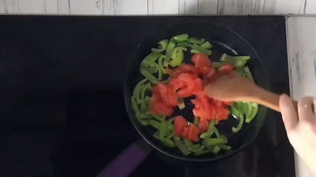 КАК ПРИГОТОВИТЬ МЕНЕМЕН ТУРЕЦКИЙ ОМЛЕТ? Завтрак из яиц по-турецки быстро и просто! смотреть онлайн