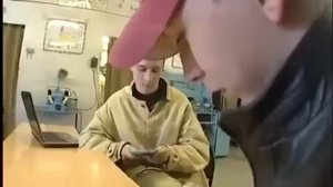 Сварщик сварщик парень работящий