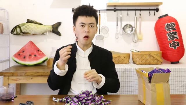 网红俄罗斯紫皮糖，都说好吃到底火在哪？ смотреть онлайн