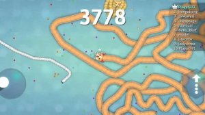 Играем на смартфоне в snake io / Play game on smartphone snake io / играем в  змейку на смартфоне