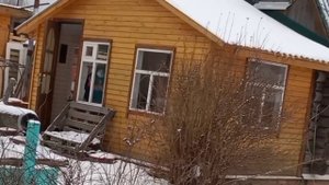 ♦️Странная женщина с ножом♦️
*КУТИСАКЭ ОННА*
         ^                ^
ДЕВУШКА С РАЗРЕЗАНЫМ РТОМ