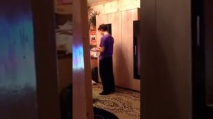 Komputersem психует и орёт из-за того, что его не взяли с собой в Египет