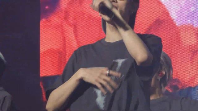 230211 WayV YANGYANG Good Life focus  WayV FANMEETING TOUR PHANTOM in SEOUL  양양 직캠