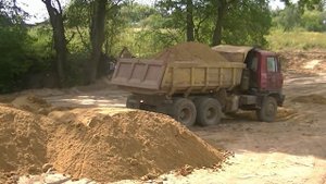 Tatra 815s1 unloading part 2
