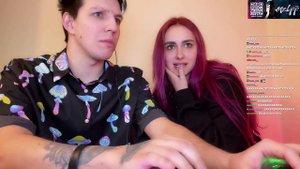 К КСЮШЕ ПРЯМО НА СТРИМЕ ПОДКАТЫВАЛИ // МАЗЕЛЛОВ И КСЮША СМОТРЯТ ВИДЕООБРАЩЕНИЕ КСЮШЕ