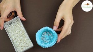 Новогодний венок из пряжи Alize Puffy. Как скрутить веточки из проволоки и бусин