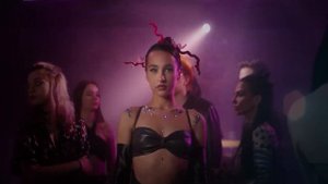 Carine x Holy Molly - Let’s have some fun