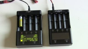 Liitokala Lii600 VS Lii500S... quale dei due caricabatterie universali è il migliore?