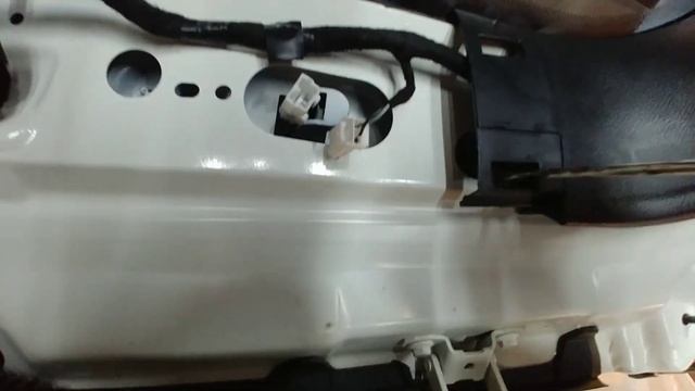 Como remover aerofólio do Jeep Compass. Darei dicas de como eu faço da maneira mais simples e fácil смотреть онлайн