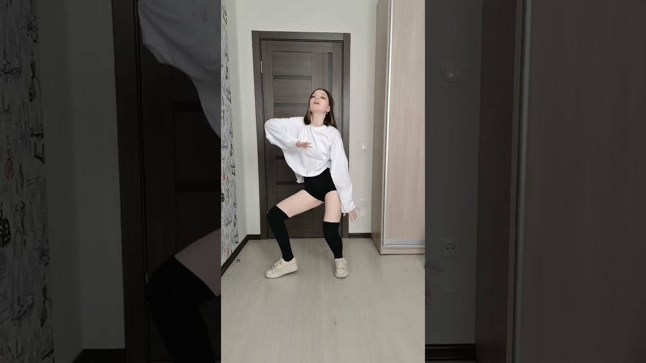 BLACKPINK - ‘Shut Down’ смотреть онлайн