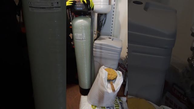 Умягчитель 1044 со смолой 25л. смотреть онлайн