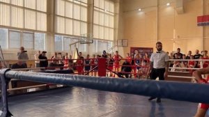 Участник Первенства России по боксу против Новичка | Лучший бой турнира!