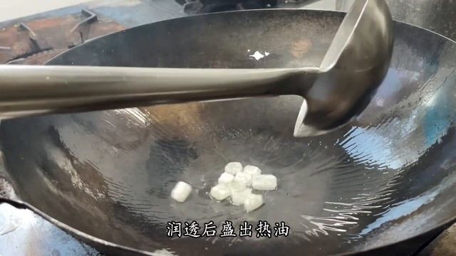 廚師長教你紅燒豬蹄的家常做法，步驟詳細，軟糯入味下酒又下飯【留意美食】#紅燒豬蹄 #豬蹄做法