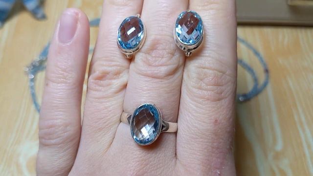 Срібні прикраси та топази 🥰 смотреть онлайн