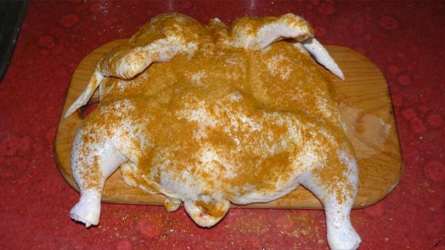 Курица в духовке. Почти цыпленок табака. Самый простой и быстрый рецепт. Ммм.. вкуснятина.