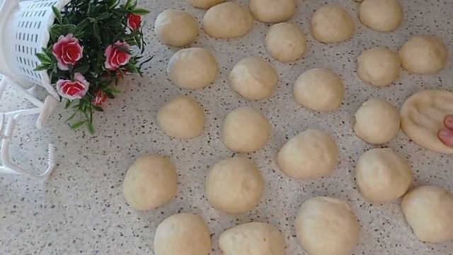БУЛОЧКА КАК Пух НА КАЖДЫЙ ДЕНЬ К ЧАЮ.МИНИМУМ Ингредиенты И МНОГО БУЛОЧЕК.