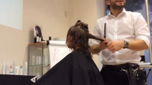 Мастер-класс: Современная стрижка на вьющиеся волосы "Лори Мэддокс"