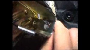 Замена педали и троса ножного тормоза Mercedes-Benz Ersetzen Sie das Pedalkabel und Fußbremse