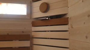 парная из кедра с парящими полками.