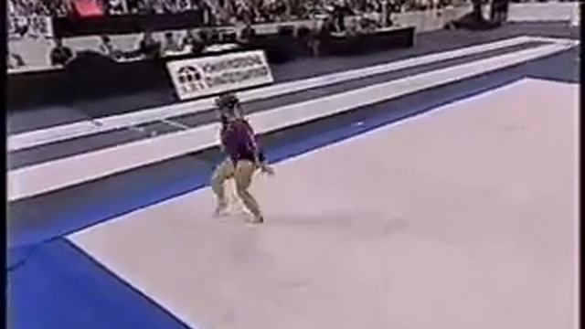 Kim Zmeskal - 1998 World Professional Championships Day 2 - Floor Exercise смотреть онлайн