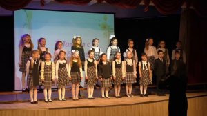 Прекрасен мир поющий