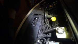 замена масла в двигателе RENAULT SCENIC 3 , MEGANE 3 1,5 dci особенности замены .