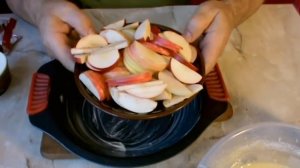 ШАРЛОТКА -ЯБЛОЧНЫЙ ПИРОГ на КЕФИРЕ вкусно и легко ЯБЛОКО КОРИЦА