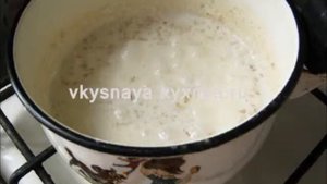 Вкусная овсяная каша с тыквой и курагой в горшочке