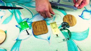 Беспроводная зарядка qi + модуль приёмника. Что внутри?