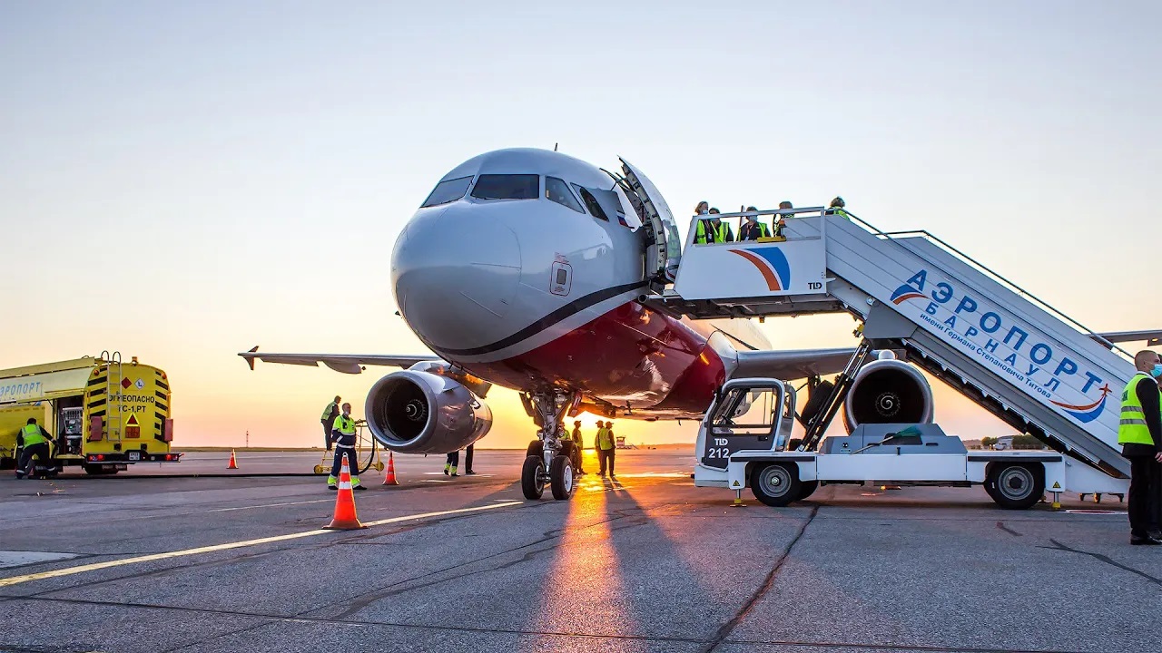 Самолет барнаул хабаровск