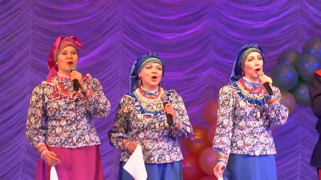 Ансамбль народной песни "Морошка" - Эх, не пыли, дорога смотреть онлайн