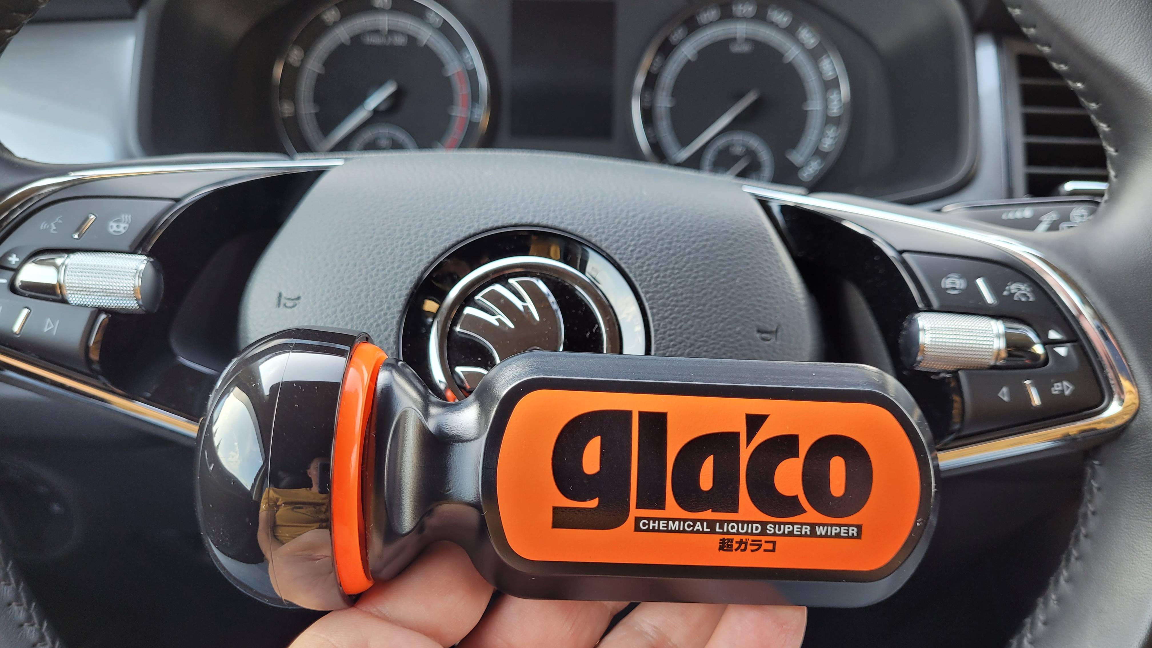 Антидождь Ultra Glaco от SOFT99