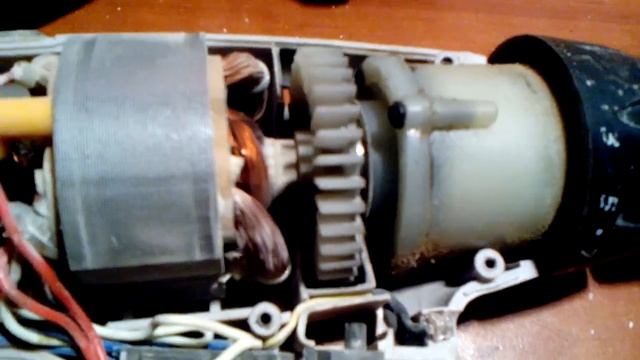 ШУРУПОВЕРТ СЕТЕВОЙ ЭЛПРОМ ЭШС-860 смотреть онлайн