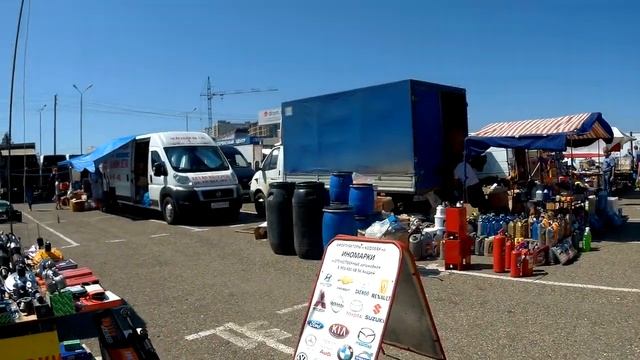 Четверг. Ростовский авторынок запчастей в Ставрополе.