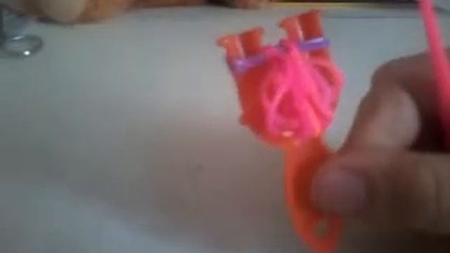 метла из резинок на рогатке смотреть онлайн