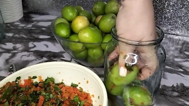 Зелёные помидоры на зиму! Острые помидоры быстро и просто::::