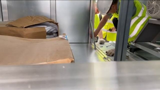 Вент. установка и чиллер на кровлю / Vent unit & Chiller mounting