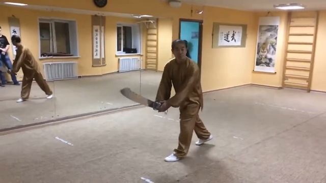 Мастер   Люй Лянцзюнь (Бацзи - цюань)