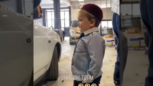 Рамзан Кадыров подарил машину Хасбика . Узбекский блогер вызывает на бой Хасбика