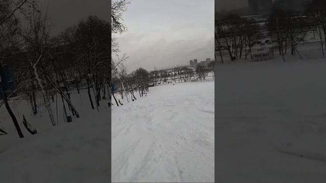 Спуск в Крылатском (Горные лыжи)