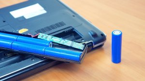 ? СТОИТ ЛИ БРАТЬ АККУМУЛЯТОР НОУТБУКА В КИТАЕ НА АЛИЭКСПРЕСС ? РАЗБИРАЕМ, СМОТРИМ, ТЕСТИРУЕМ.