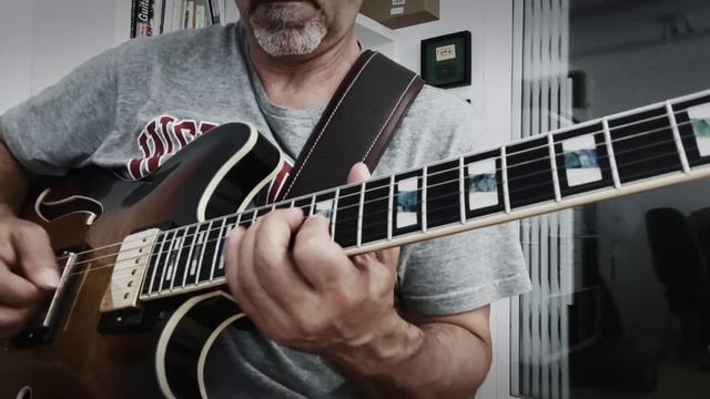 Ibanez AS 153 AYS "Use Me...stuff" смотреть онлайн