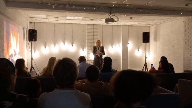 Чтение стихов на публике было моей мечтой - в 44 она сбылась смотреть онлайн