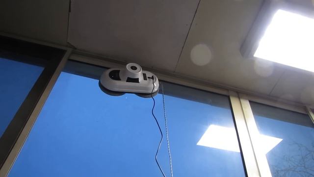 Моем окна зимой! ;))) смотреть онлайн