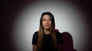 Расул Гамзатов «Скажи «люблю». Читает Зарина Бикмурзина (г. Москва)