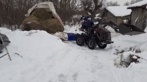 Мини трактор переломка 4×4 .15 лс. с куном.Тоскает тюки сена .