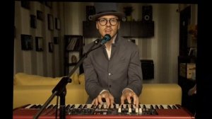 Гудвин "Облетают последние маки" (из к/ф "Служебный роман / под рояль)