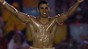 Shirtless Tongan flag bearer could qualify for Winter Olympics