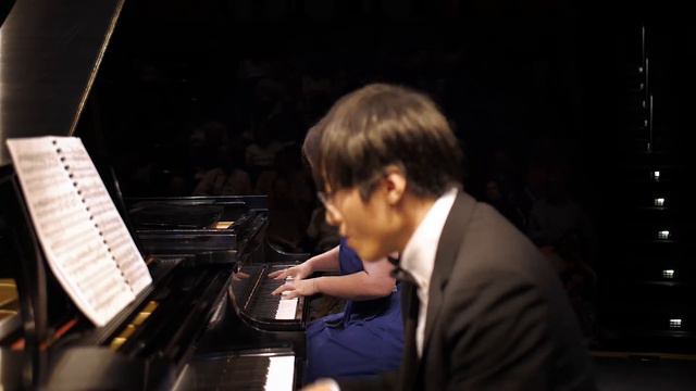 Prudence Poon and Do-Hyun Kim play Rachmaninov - Pianofest in the Hamptons смотреть онлайн