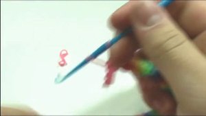 Браслет из Резиночек Как прикрепить Брелок на Браслет из Резиночек